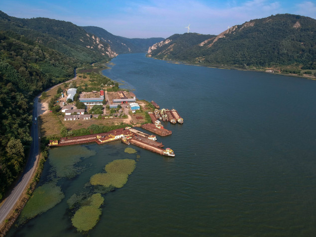 Dunajské Katarakty. Pravý riečny breh (Na fotografii vľavo-) je Srbský, ten druhý Rumunský. Foto: Vladimír Kampf