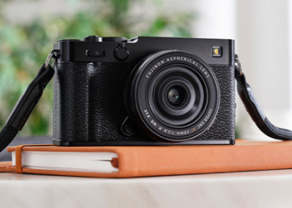 Fujifilm predstavuje bezzrkadlovku X-E5 a pancake objektív XF 23/2,8