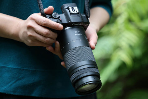 Priblte sa ete viac ivotu snovm teleobjektvom RF 75-300mm F4-5.6