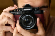 Nikon Zf - štýlový a zábavný