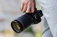 Canon aktualizuje firmvér pre systém EOS R