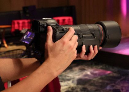 Prečo má Canon dva objektívy 70-200 mm F2,8?