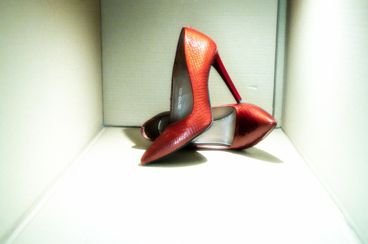 women´s accessories -red shoes 2