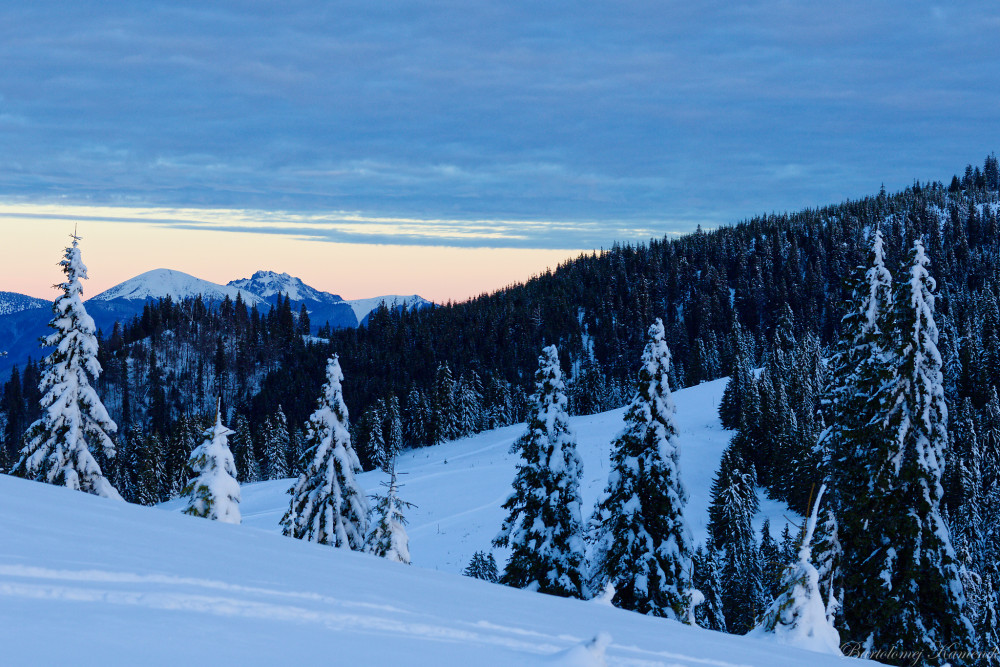 Krajina pod snehovou prykrývkou