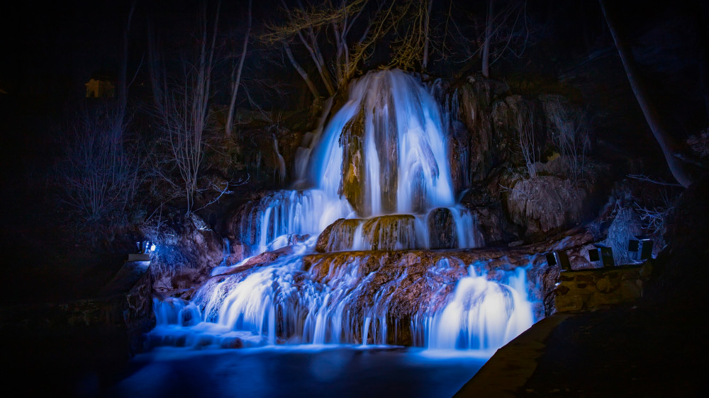 Lúčanský vodopád v noci