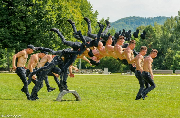 Biomechanic of the jump experiment.