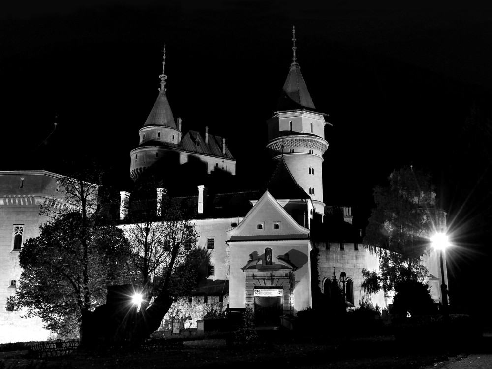 gróf už dávno spí