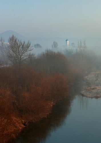 Ráno pri Váhu