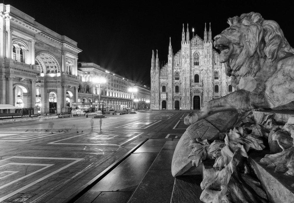 Leone a piazza di Duomo di Milano