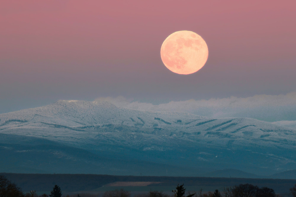 Vlčí spln a Vihorlat