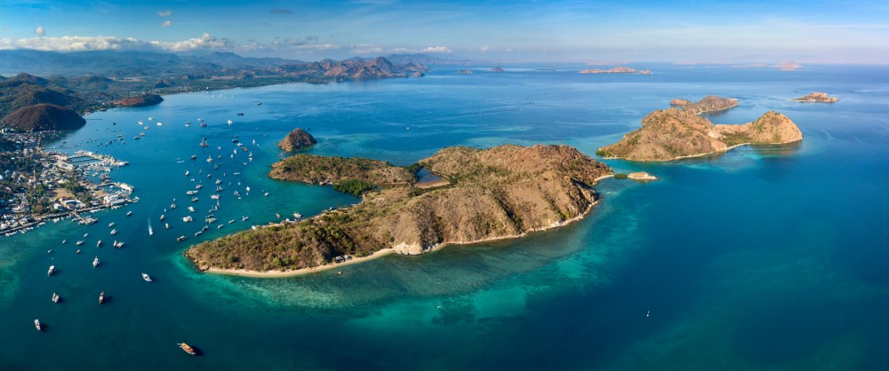 Labuhanbajo from above / remake