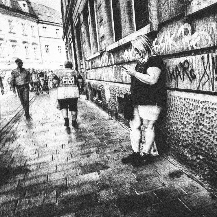 Prítomnosť neprítomných