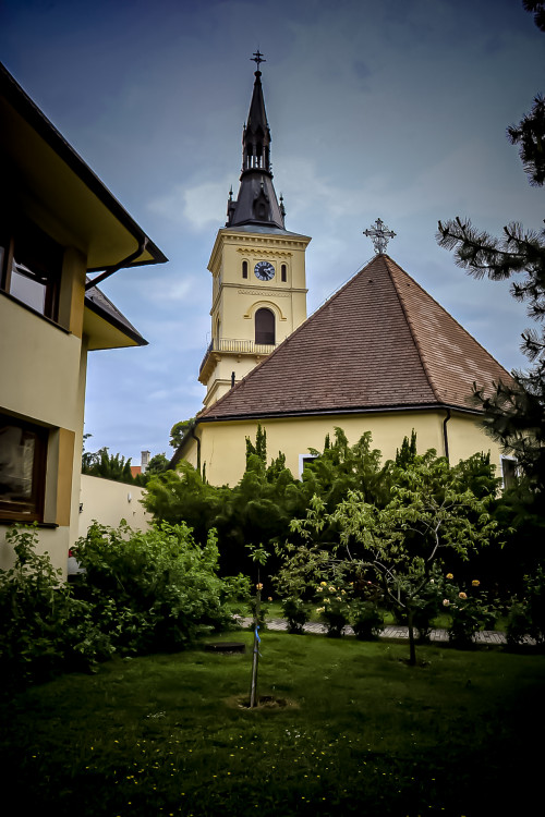 Pezinok ináč
