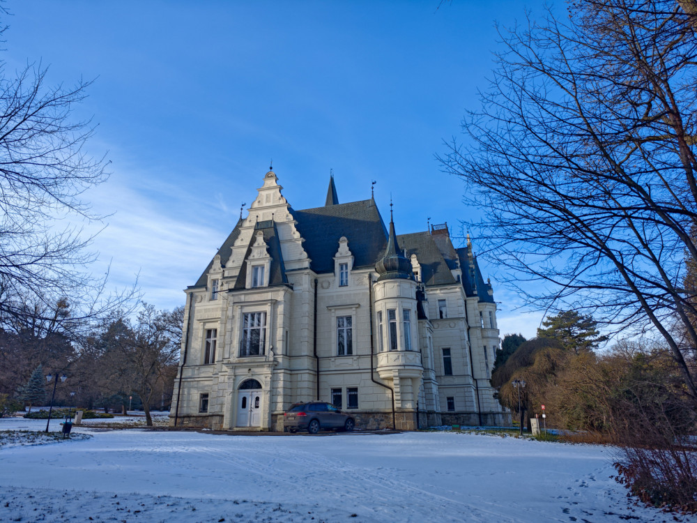 Budmerice - kaštiel