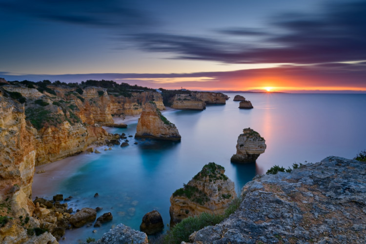Praia da Marinha.