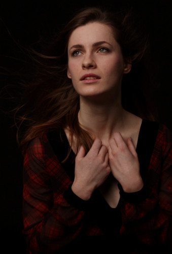 Glamour III.