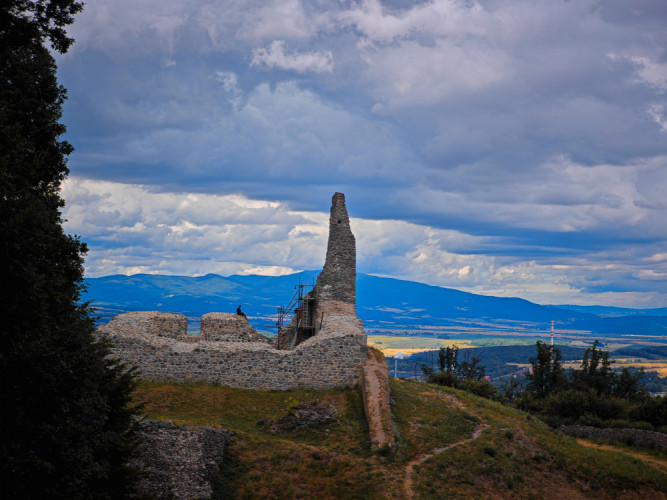 Pustý hrad