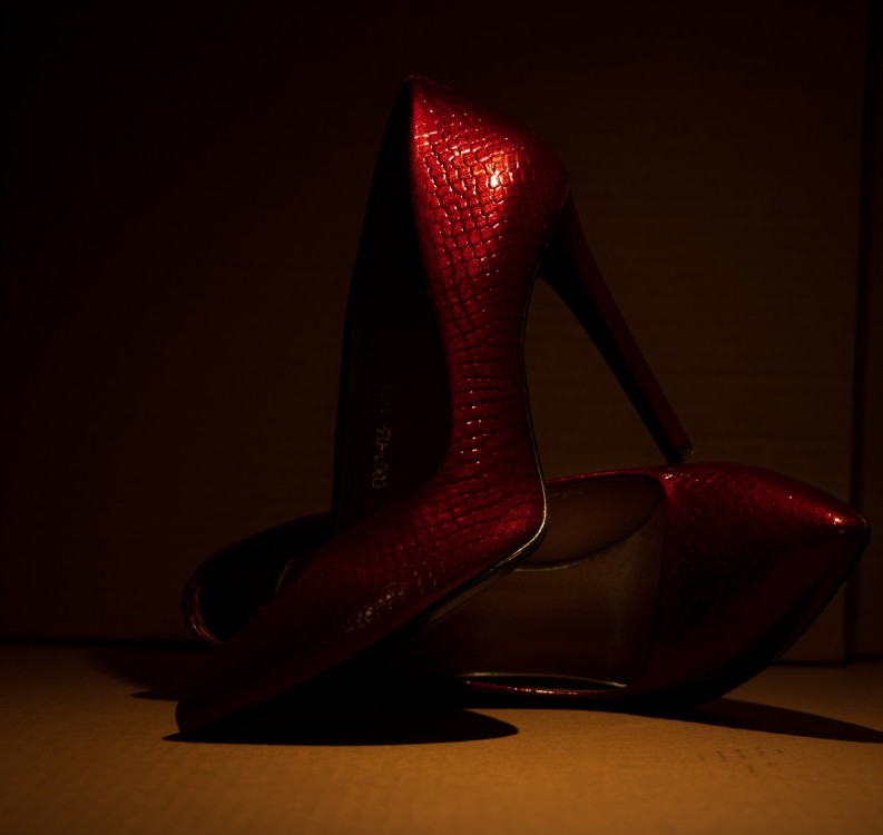 women´s accessories -red shoes 3