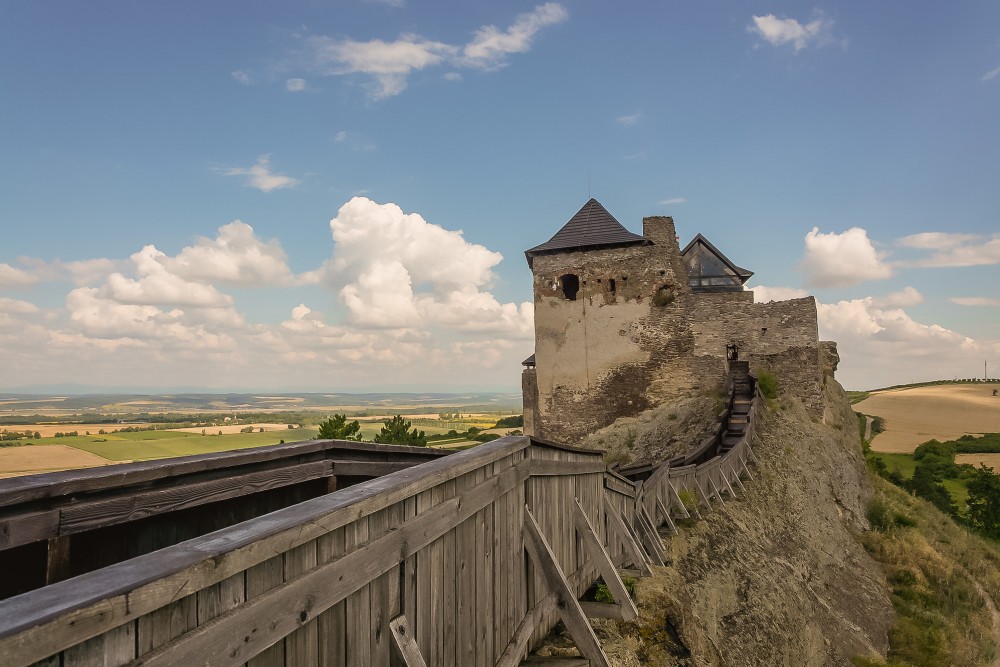 Hrad Boldogko -Šťastný kameň