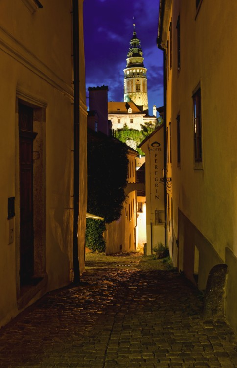 NOCNY C.KRUMLOV