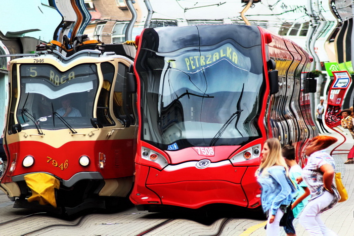v královstve,krivých zrkadiel