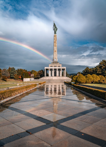 Slavín over the Rainbow