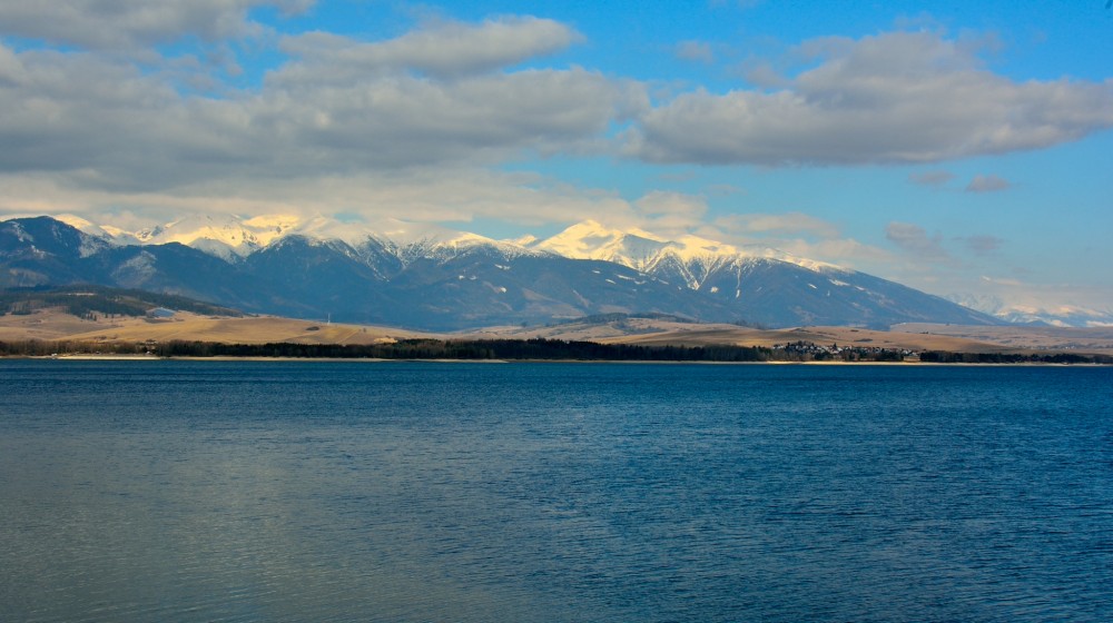 Pohľad na Vysoké Tatry z Liptovskej mary