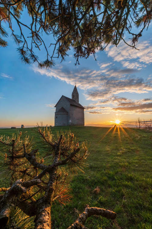 Svetlá Kostola svätého Michala