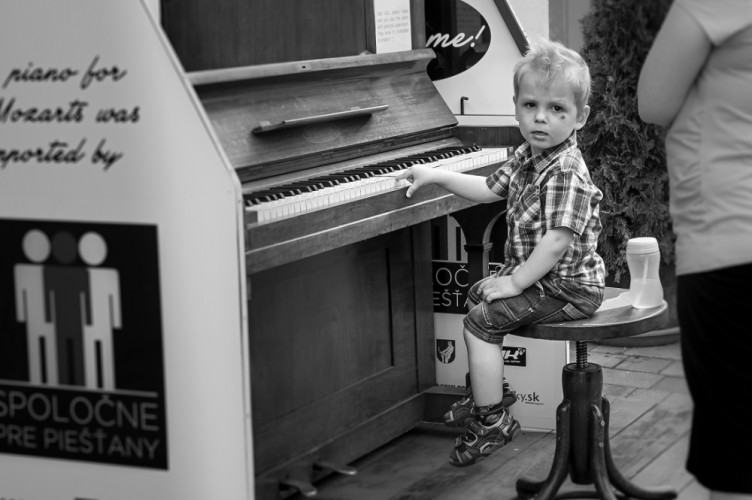 Portrét z ulice..pianista