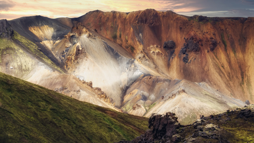 Rainbow Mountains, Island