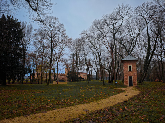 Park s kaštielom v Dolnej Krupej