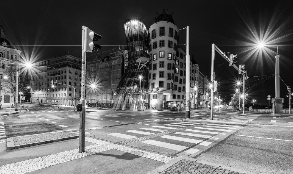 Tancujúci dom 2 BN