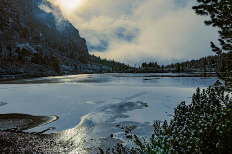 Popradské pleso zamŕza