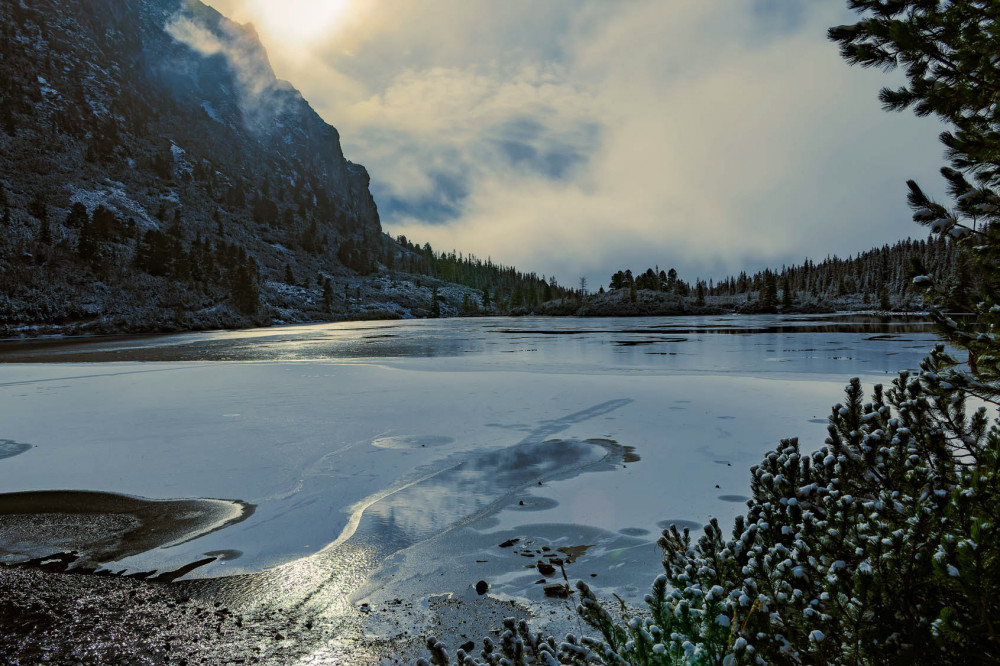 Popradské pleso zamŕza