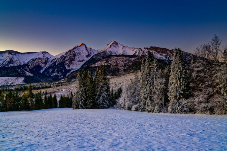 ... prvé svetlo ...