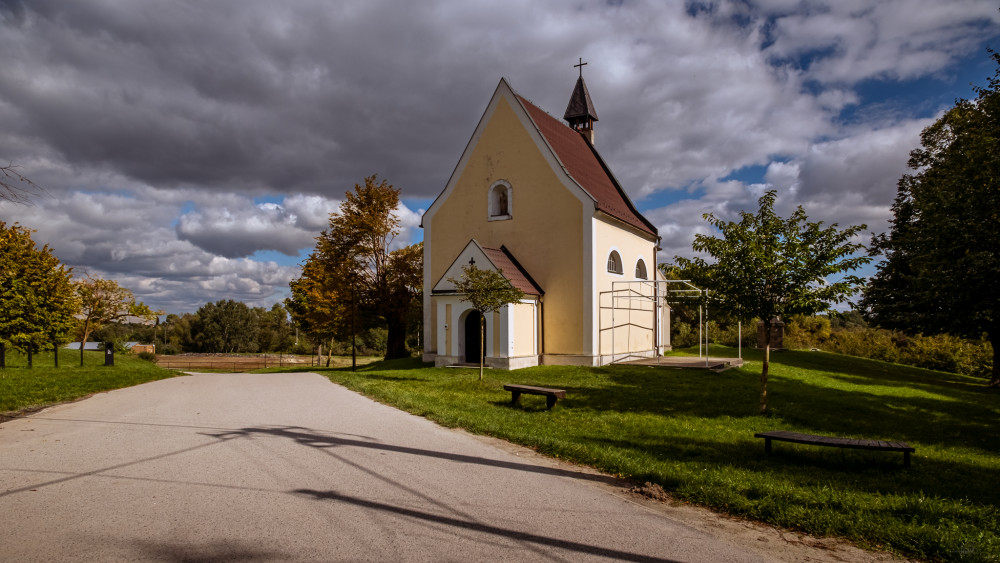 Pustý kostolík