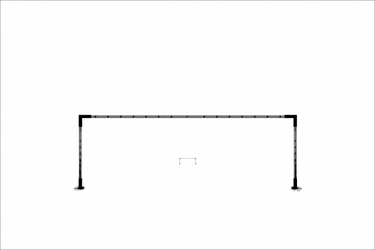 čierne na bielom: ihrisko pod snehom