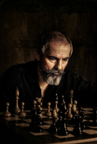 Nad šachovnicí