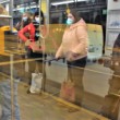 Reflexy v tramvaji.