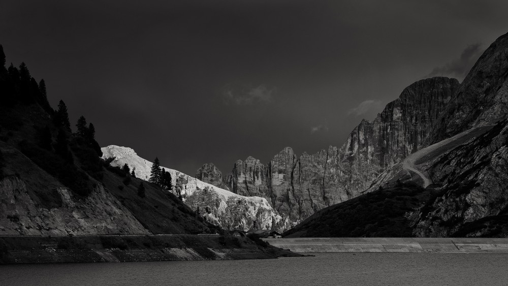 Lago di Fedaia