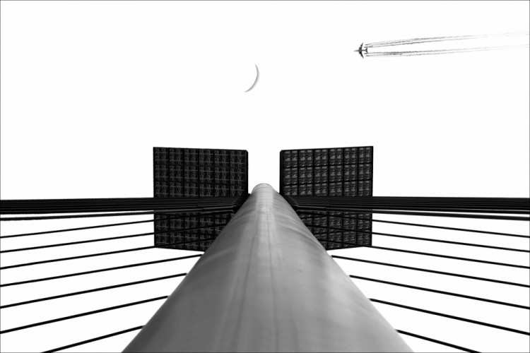 čierne na bielom: let na mesiac