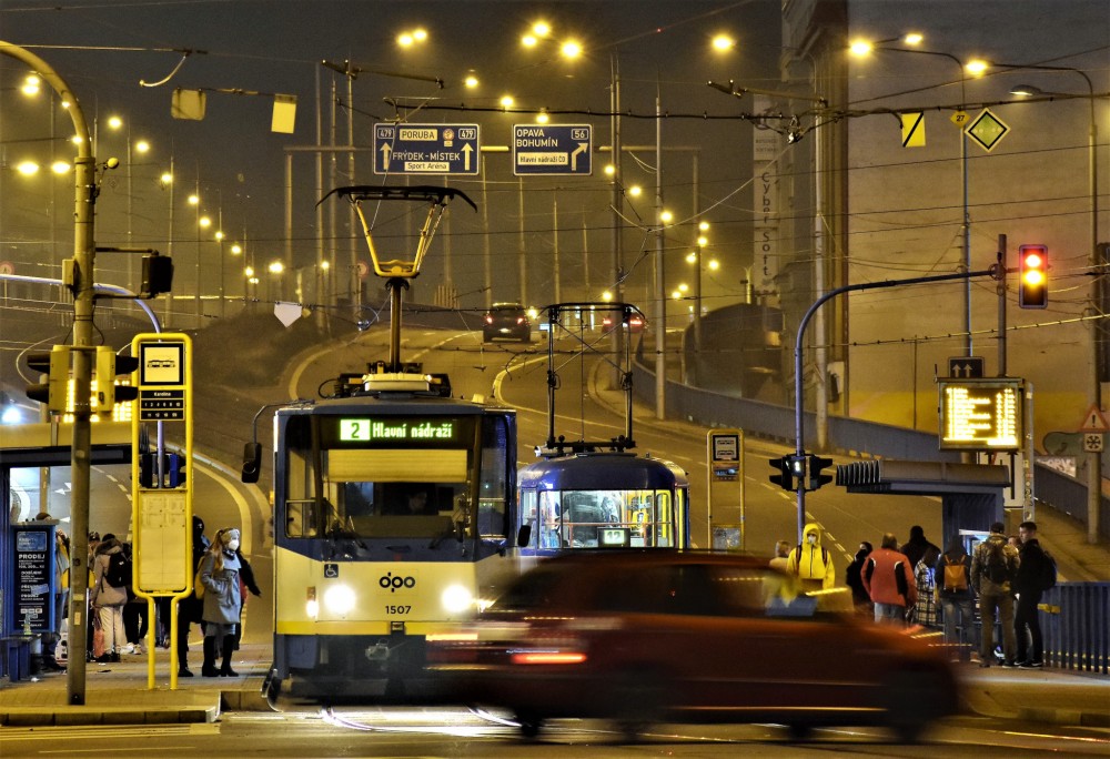 Noční dopravní ruch v Ostravě