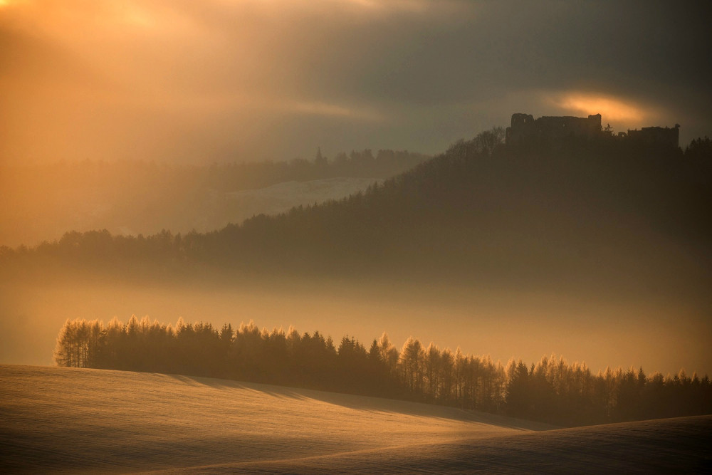 Lietqvský hrad v rannom svetle