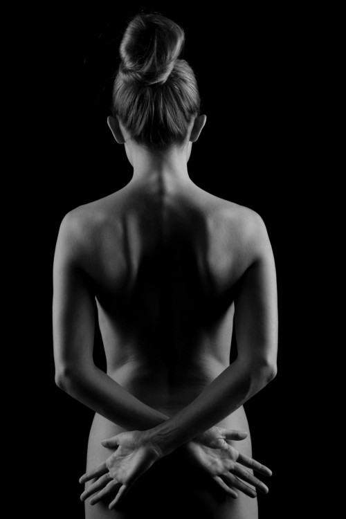 AKT 5 B&W