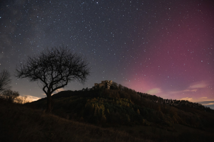 Lietavský hrad a aurora