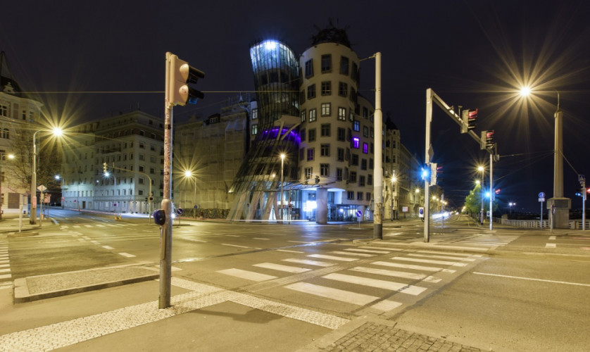 Tancujúci dom 2