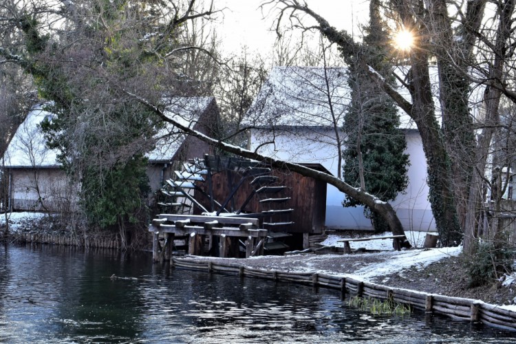 Water mill