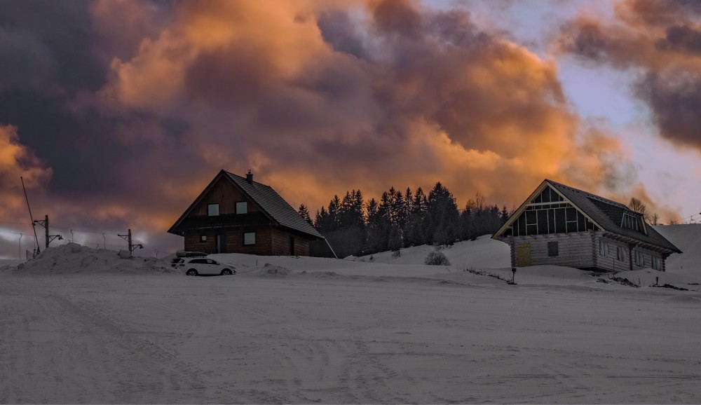 Orava pri západe slnka