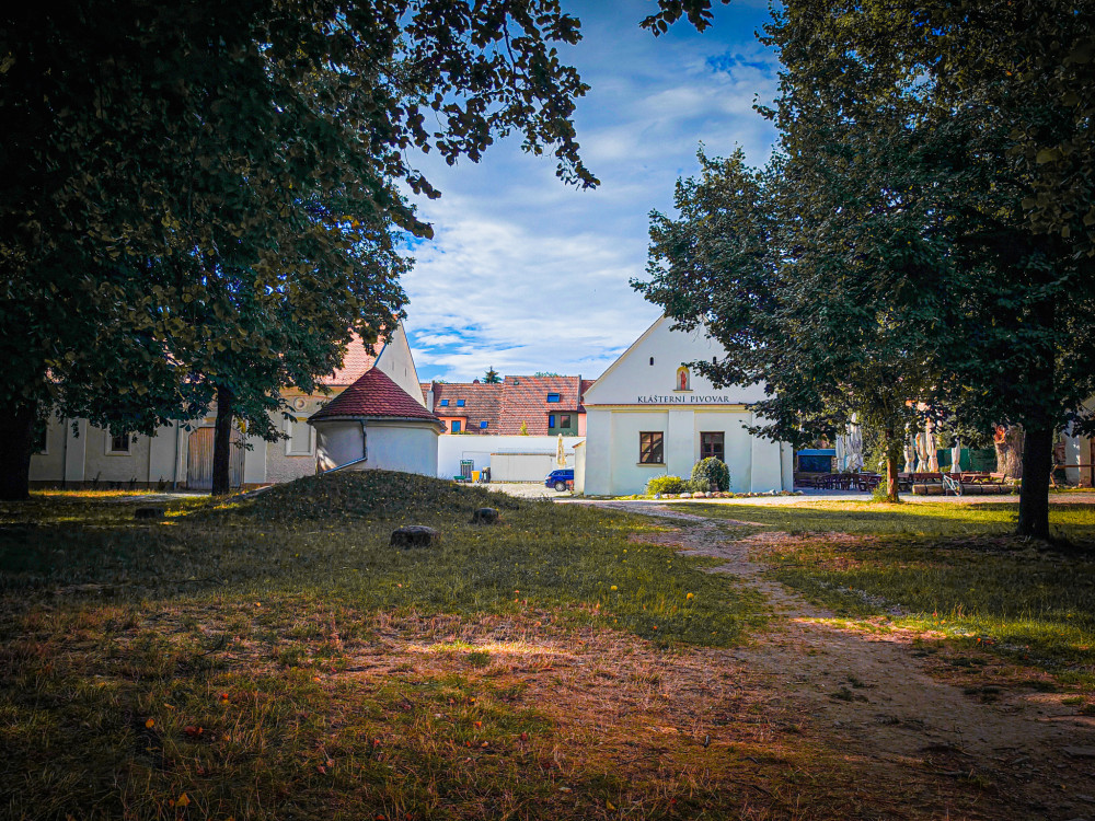Park pri kláštore Porta Coeli