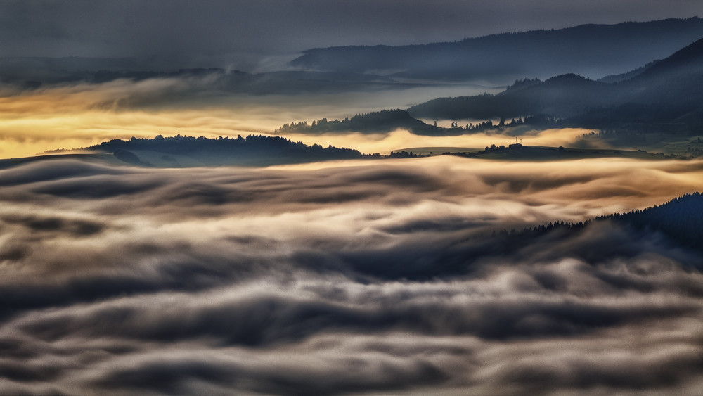 Na vlnách rannej hmly